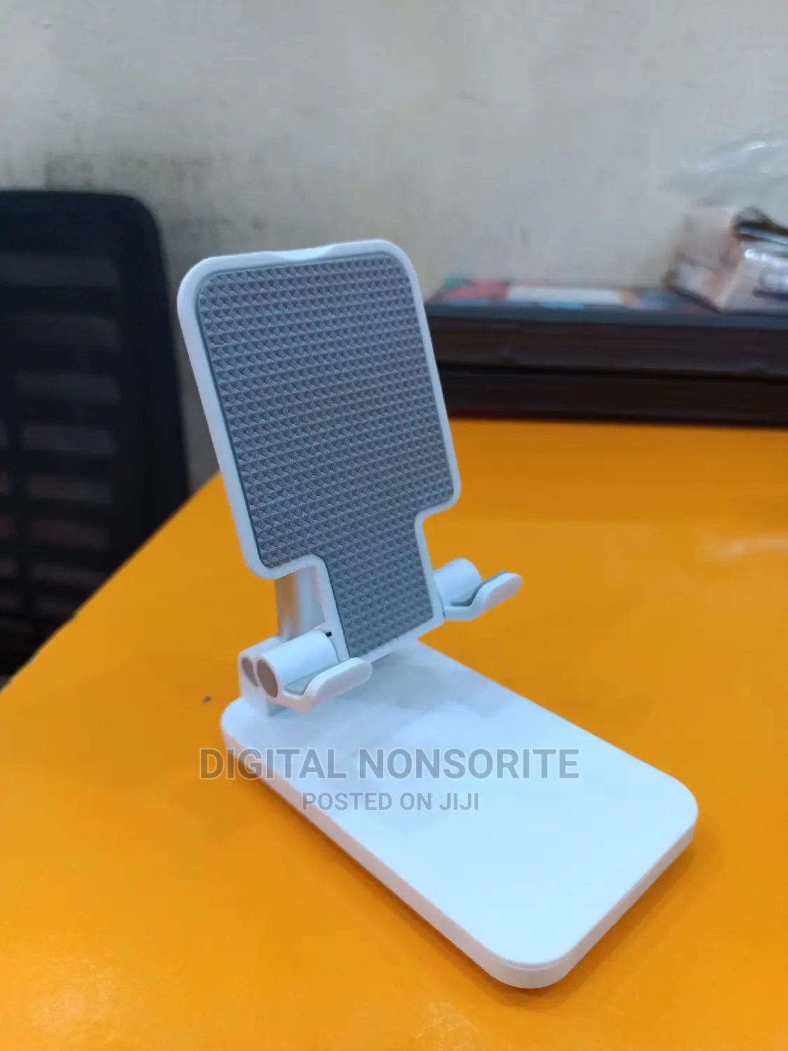 Folding Desktop Phone Stand