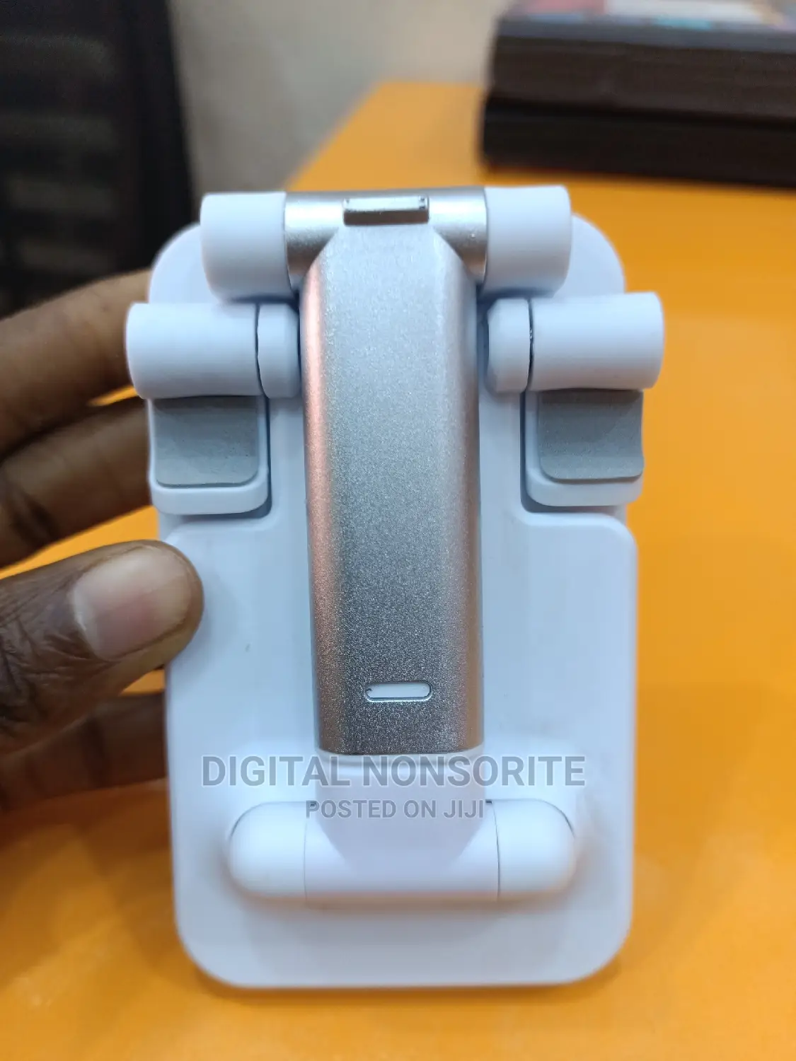 Folding Desktop Phone Stand