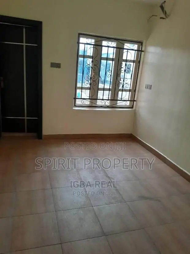 3bdrm Apartment in Gra for rent