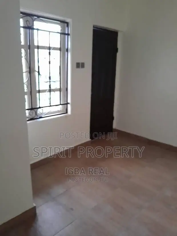 3bdrm Apartment in Gra for rent