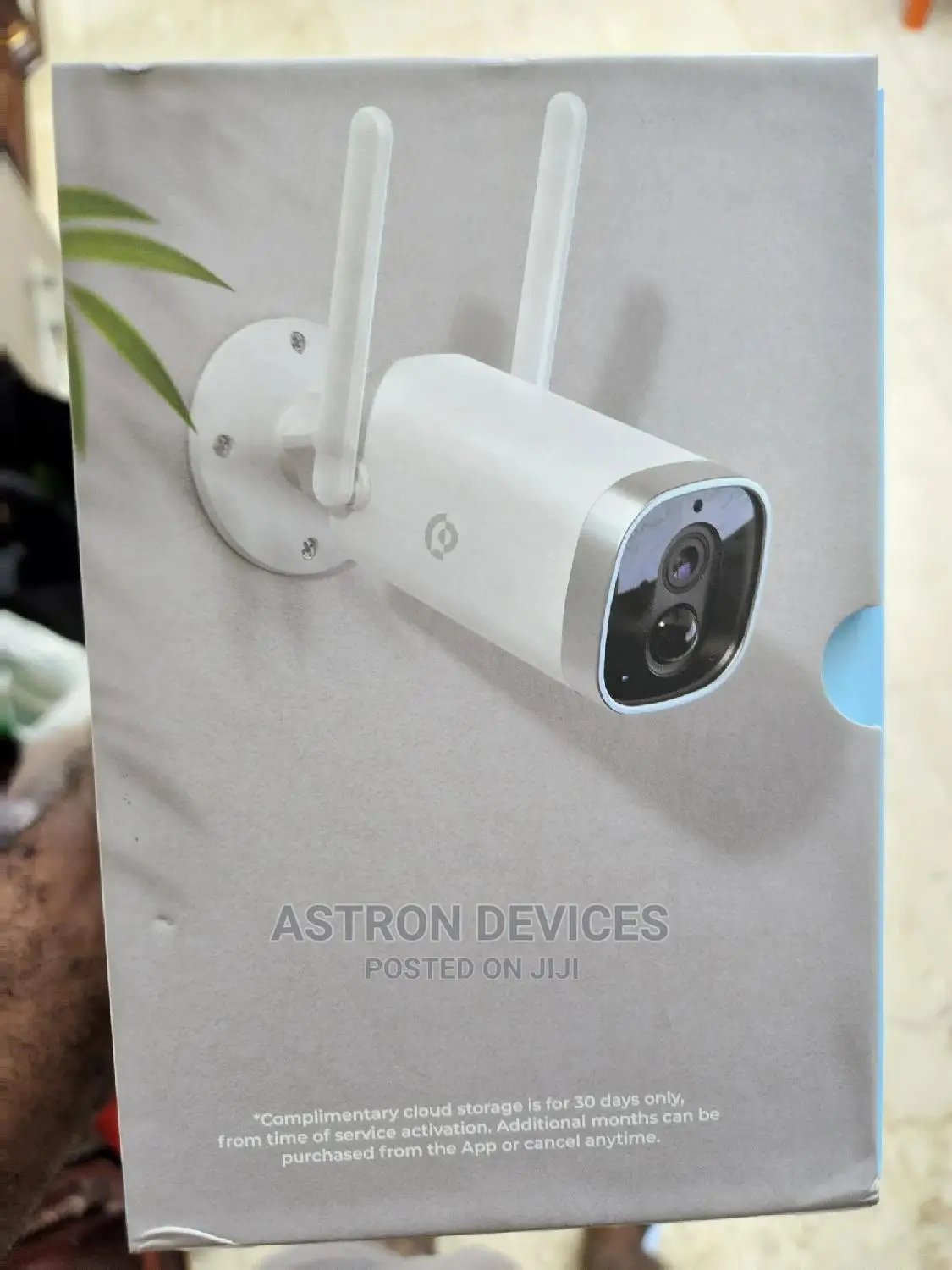Powerology Wireless Outdoor Camera With Solar Panel