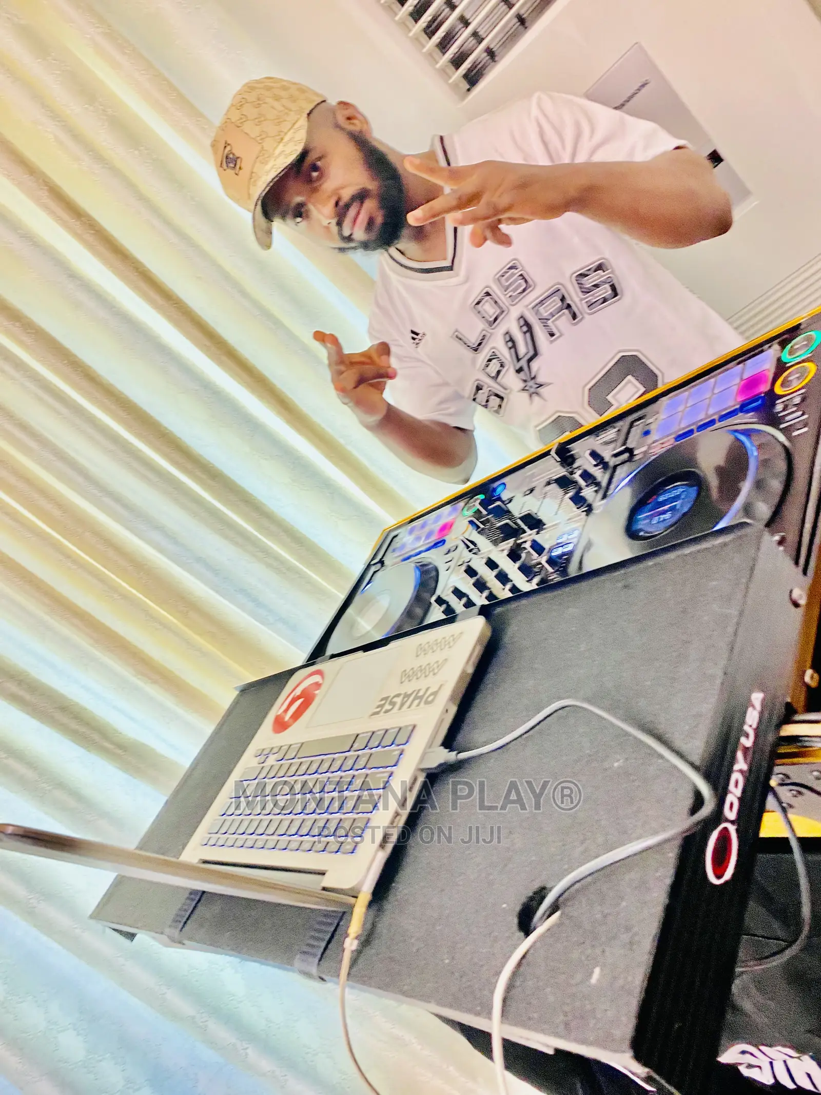 DJ Service Plug