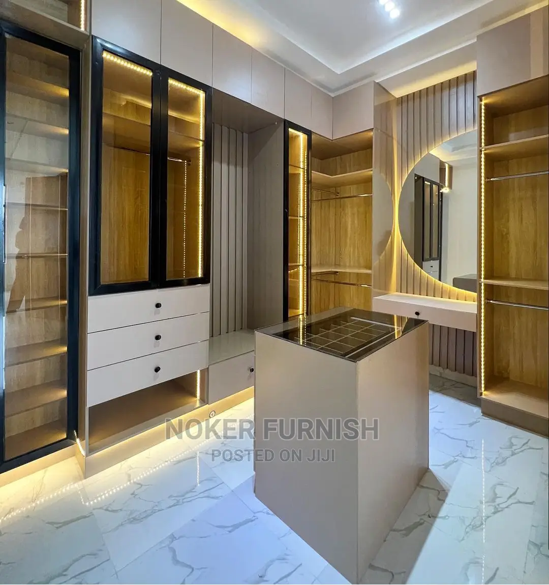 Luxury Homes Closet Wardrobes
