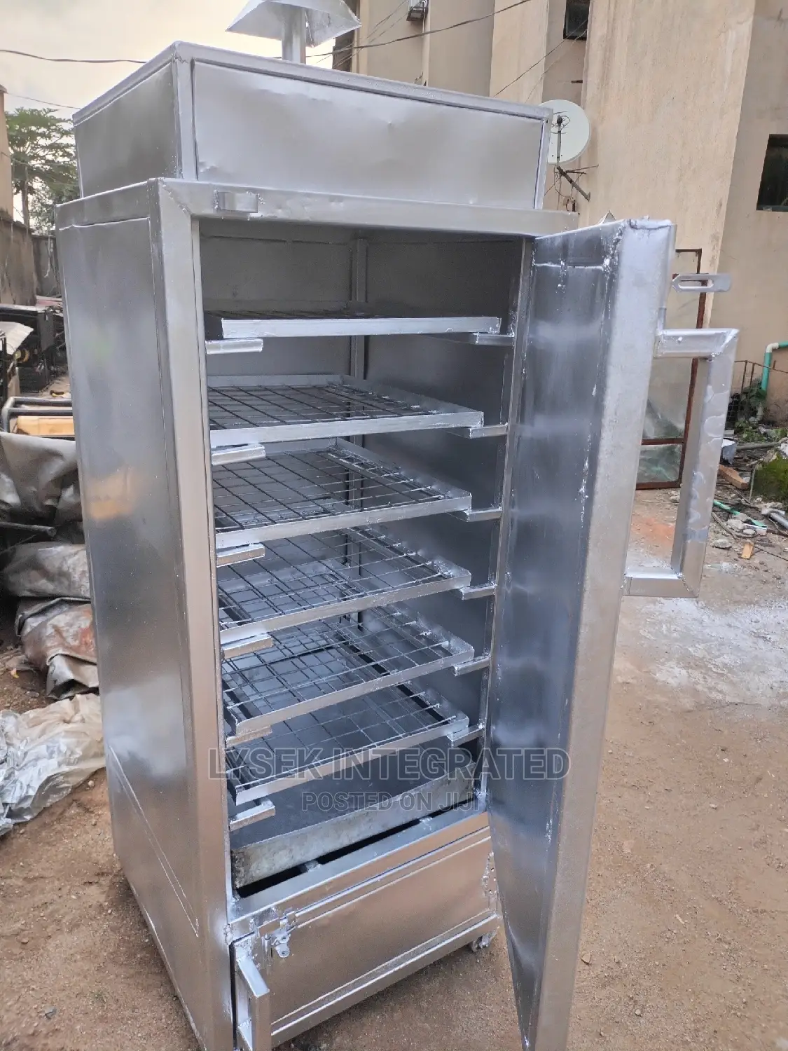 Oven For Fish Smoking