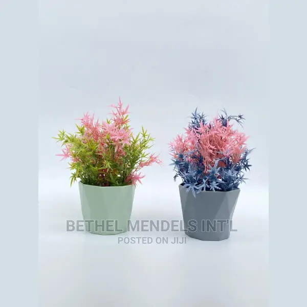 Decorative Tabletop Flowers Available for Bulk Sales