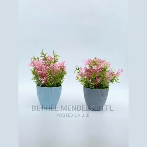 Decorative Tabletop Flowers Available for Bulk Sales