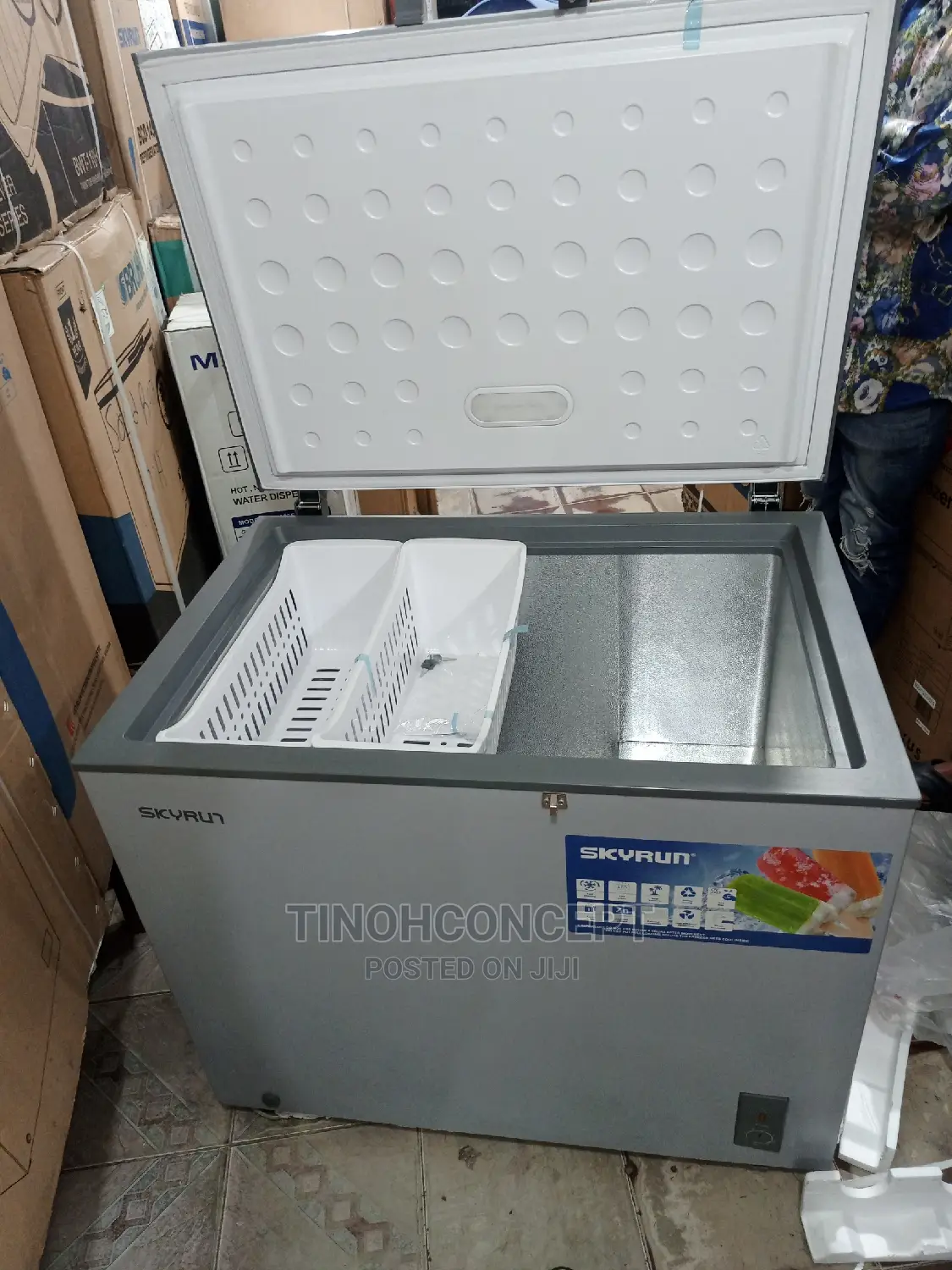Skyrun Chest Freezer BD -260a 4ft