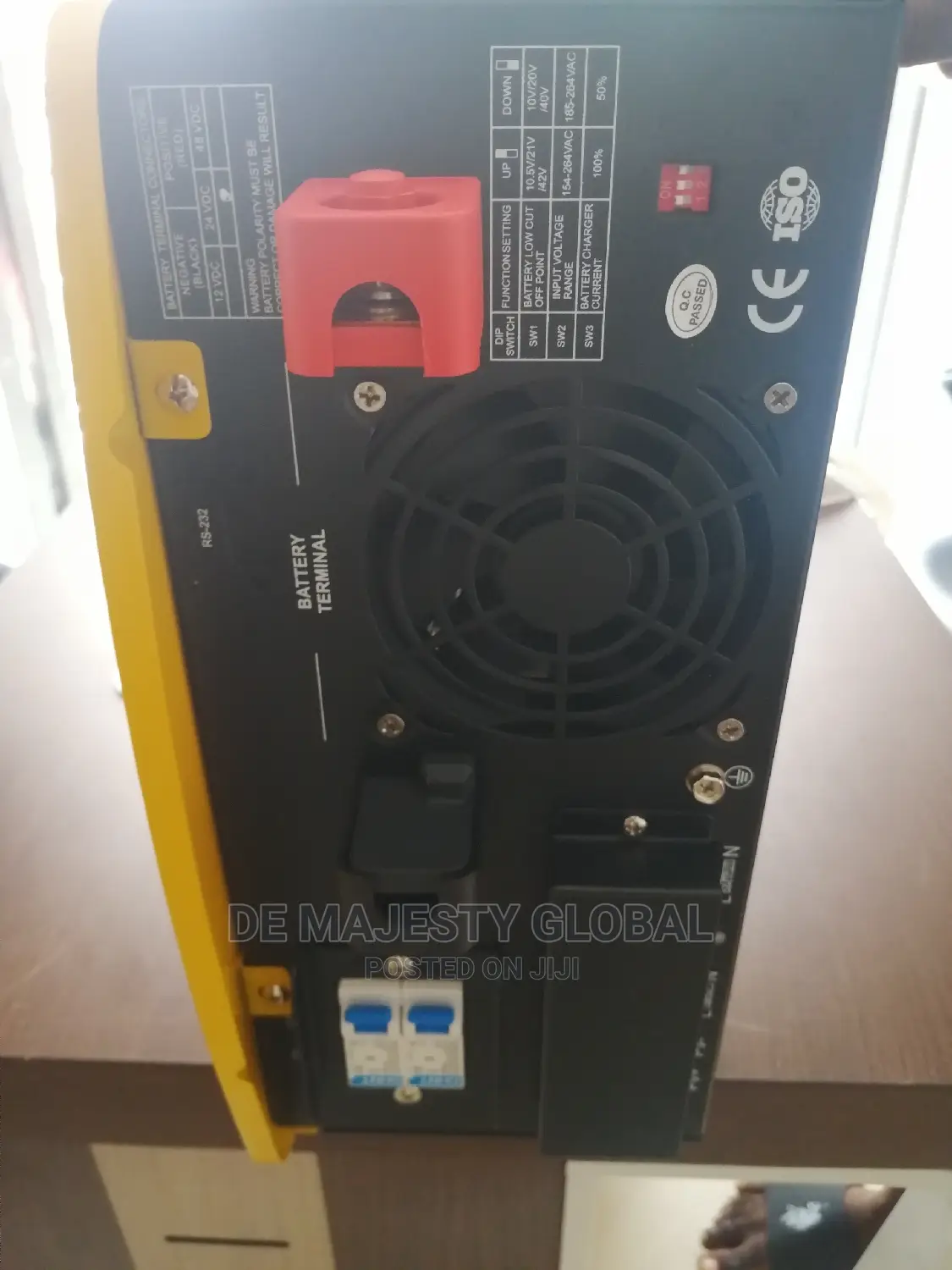 2.5kva 24v Yohako Hybrid Inverter With 60a MPPT CNTRL