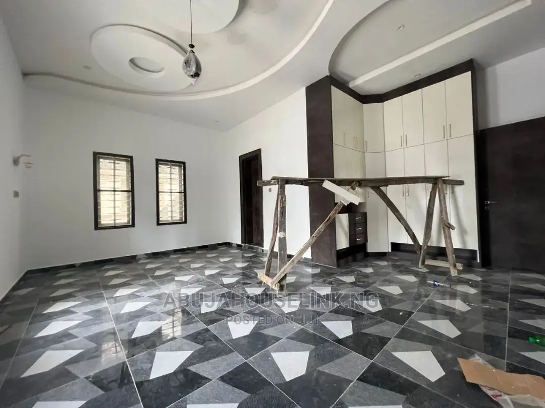 6bdrm Duplex in Efab Metropolis, Gwarinpa for sale