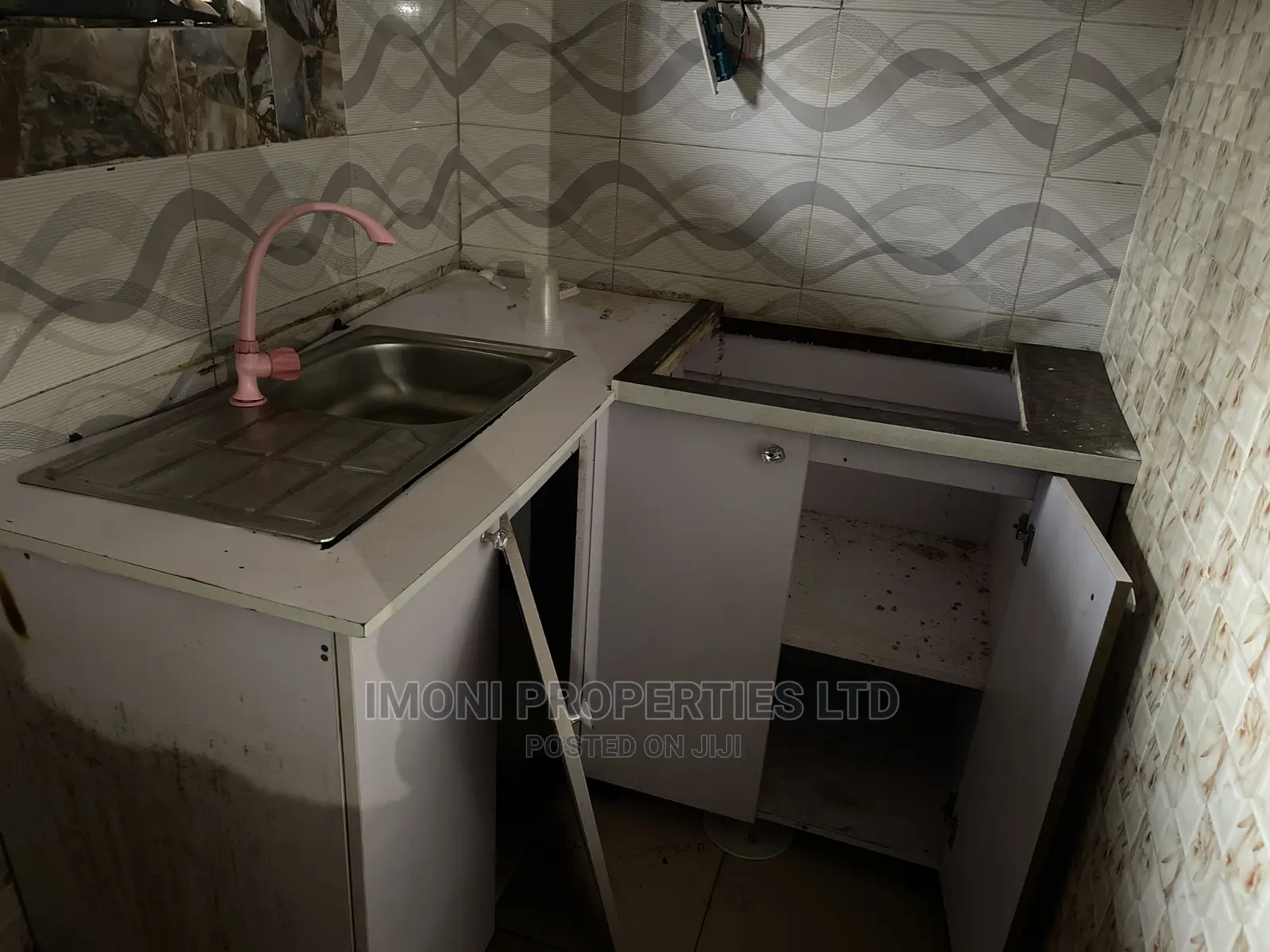4bdrm Bungalow in Obasajo Road, Dutse-Alhaji for rent