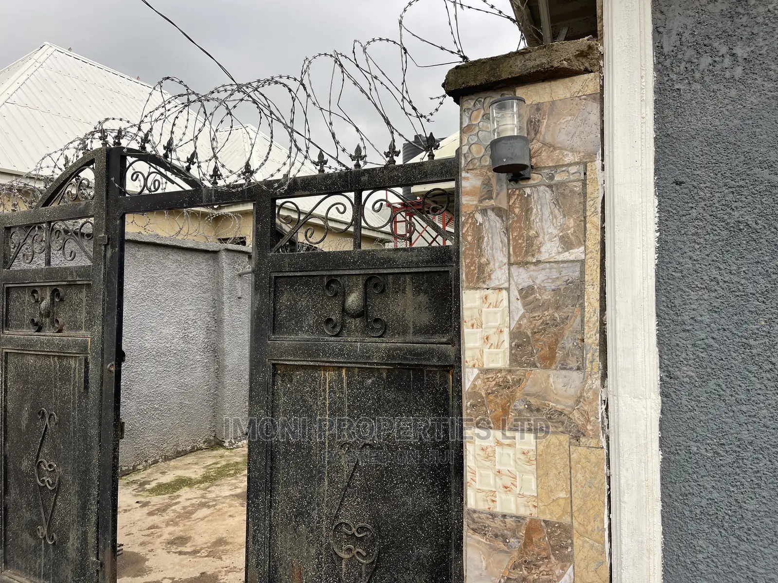 4bdrm Bungalow in Obasajo Road, Dutse-Alhaji for rent