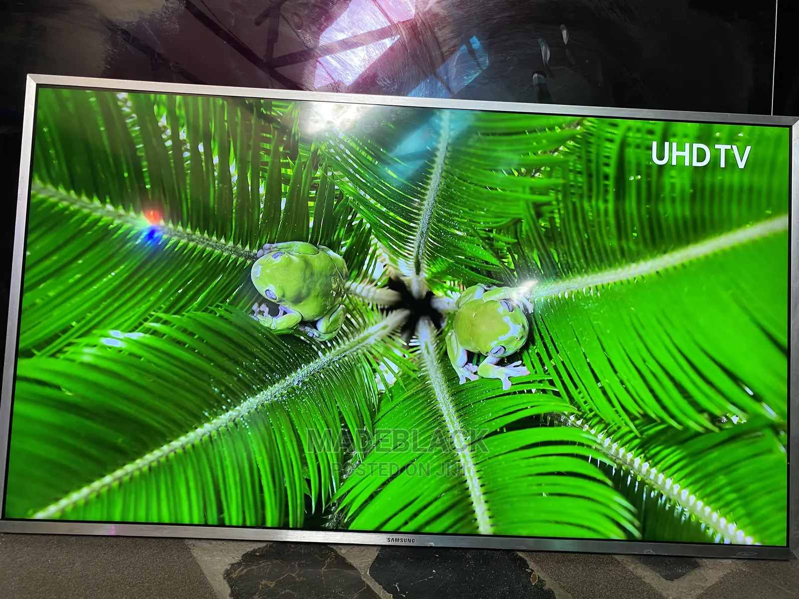 Samsung 40 Inches UHD Smart Tv