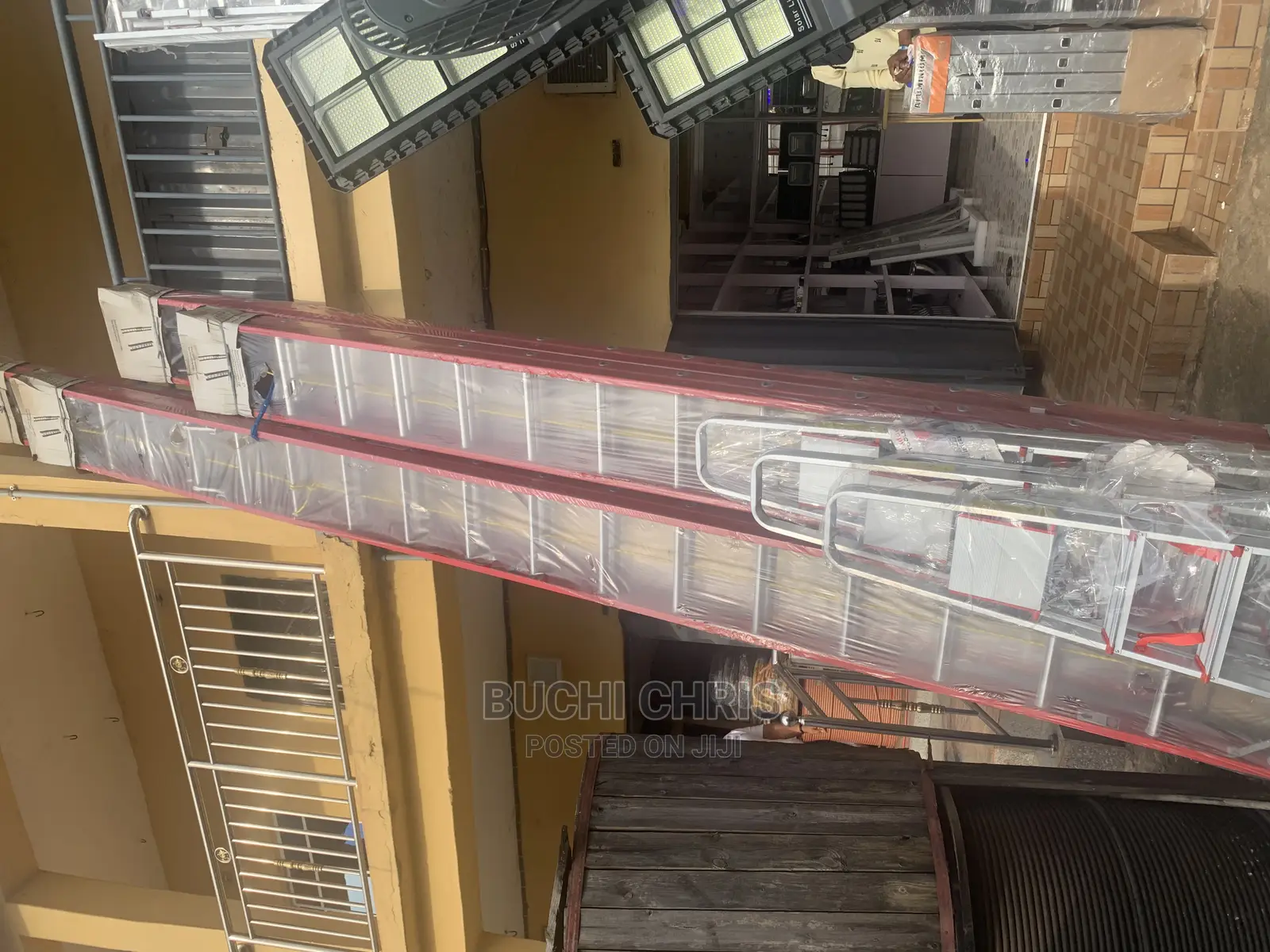 Aluminum Ladder and Fiber Ladder