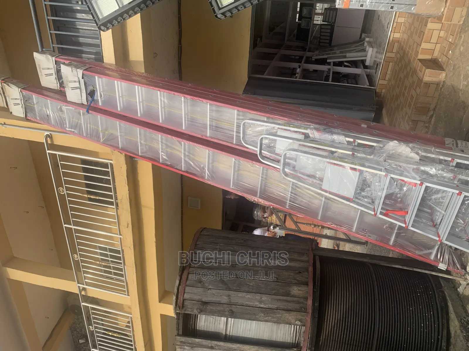 Aluminum Ladder and Fiber Ladder