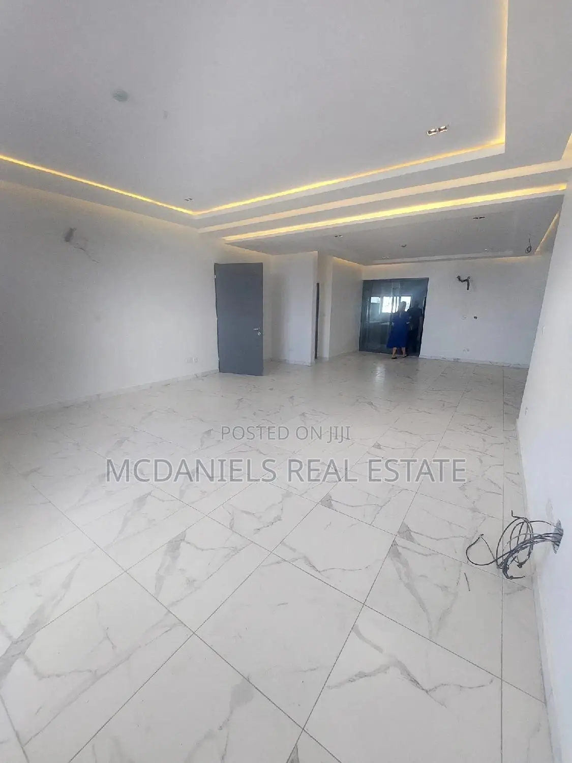 3bdrm Apartment in Lekki Phase 1 for rent