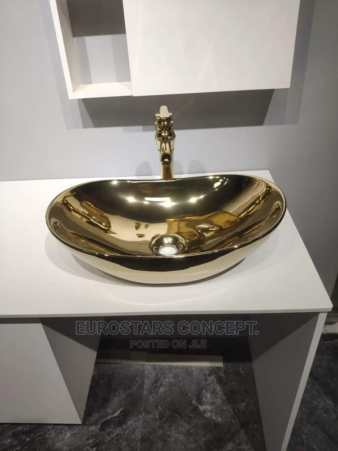 Gold Ceramic Executive Wash Hand Basin