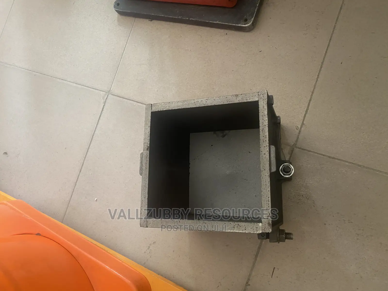 Concrete Cube Mold