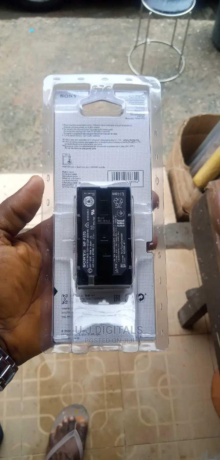 Sony NP 970 Reachable Battery for Camera and Video Light