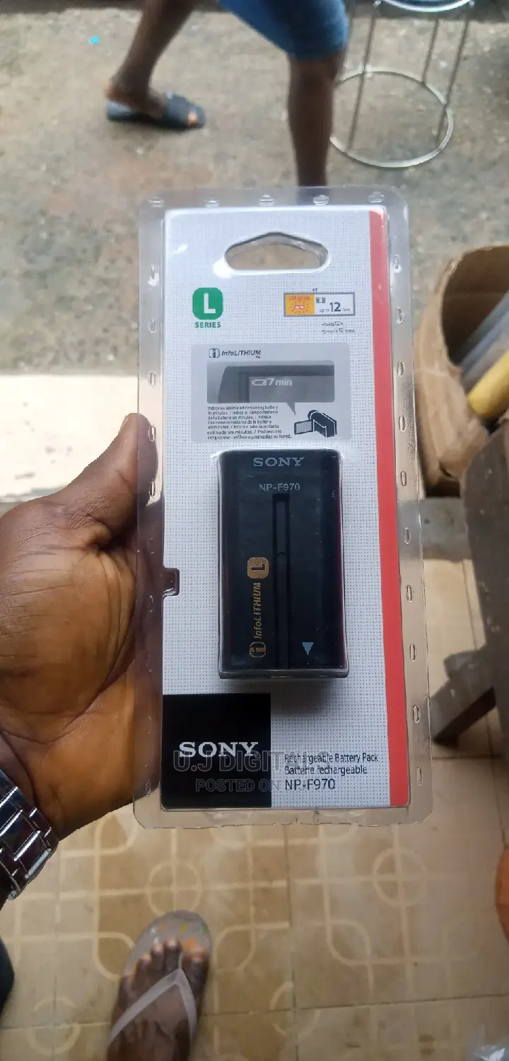Sony NP 970 Reachable Battery for Camera and Video Light