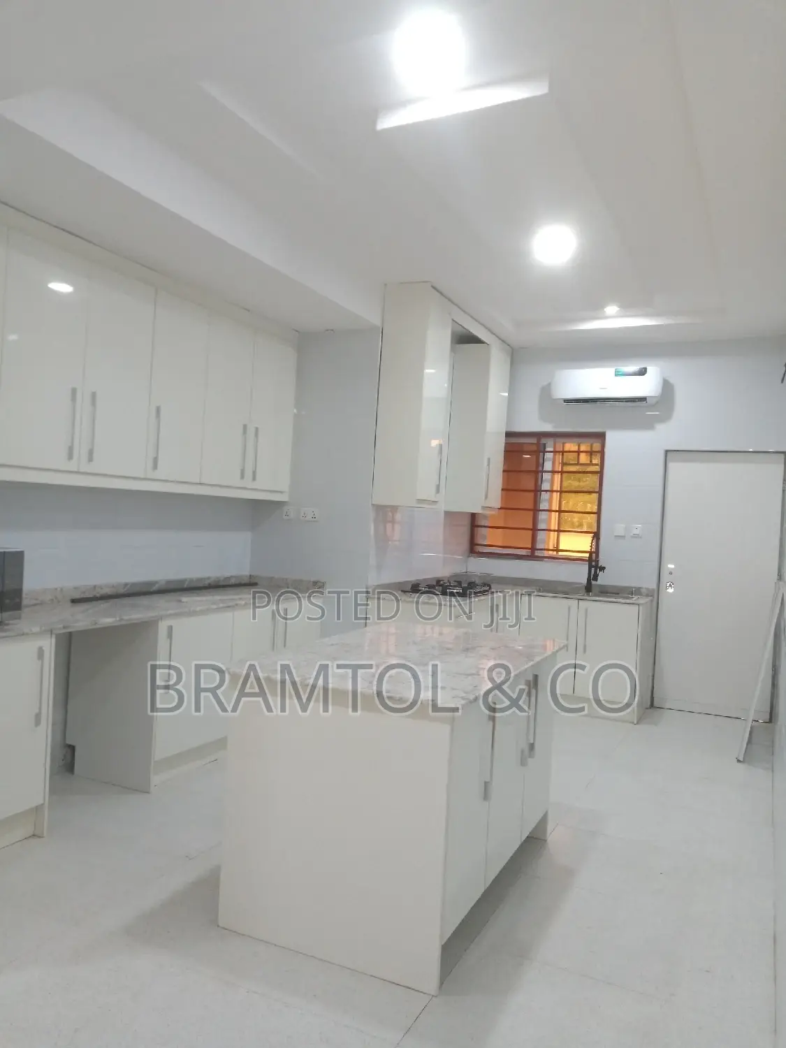 4bdrm Duplex in Guzape District for rent