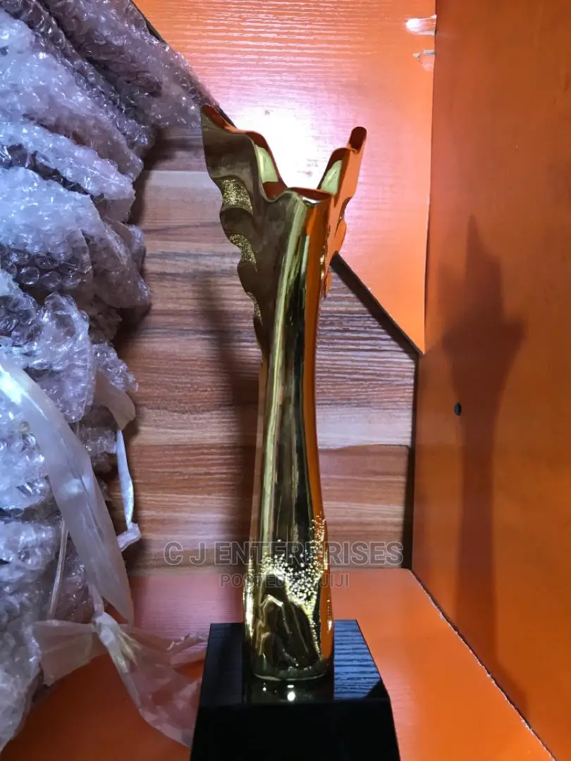 Trophy Award Plaque F90