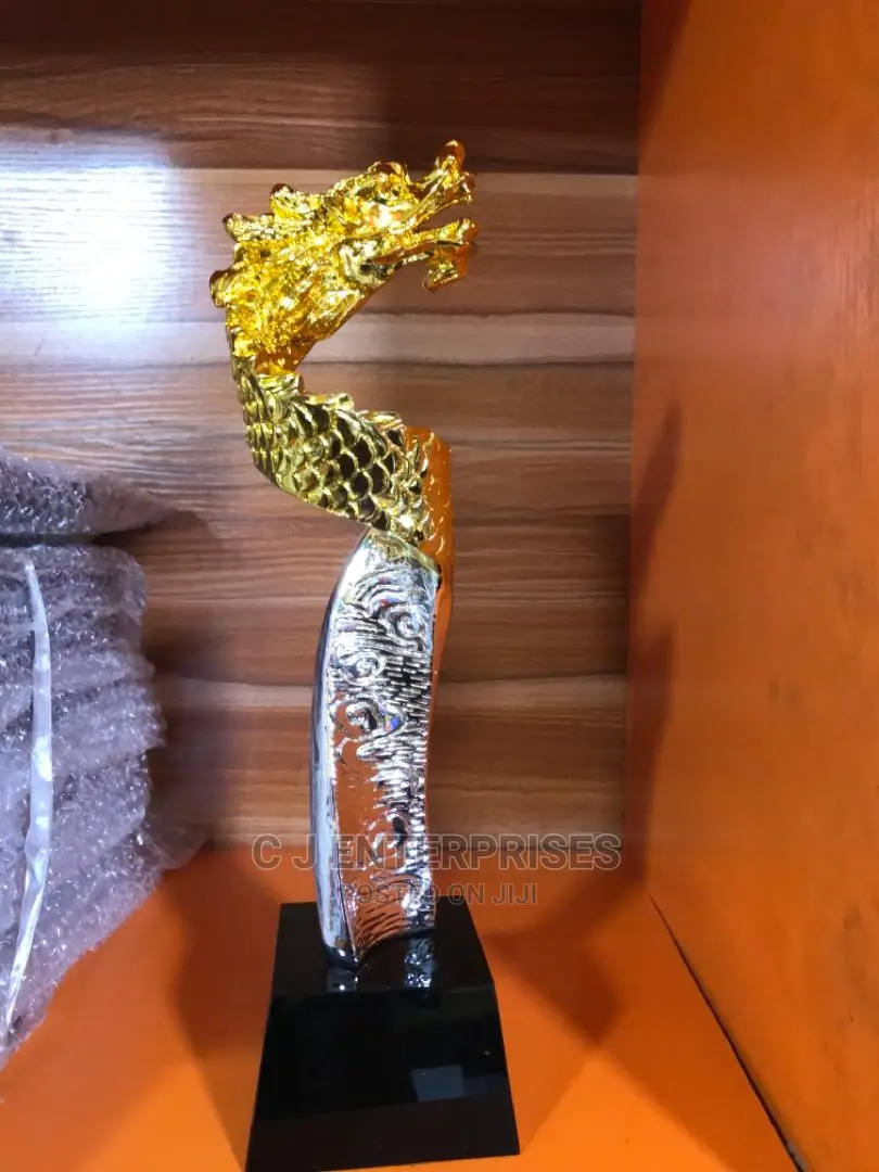 Trophy Award Plaque W26