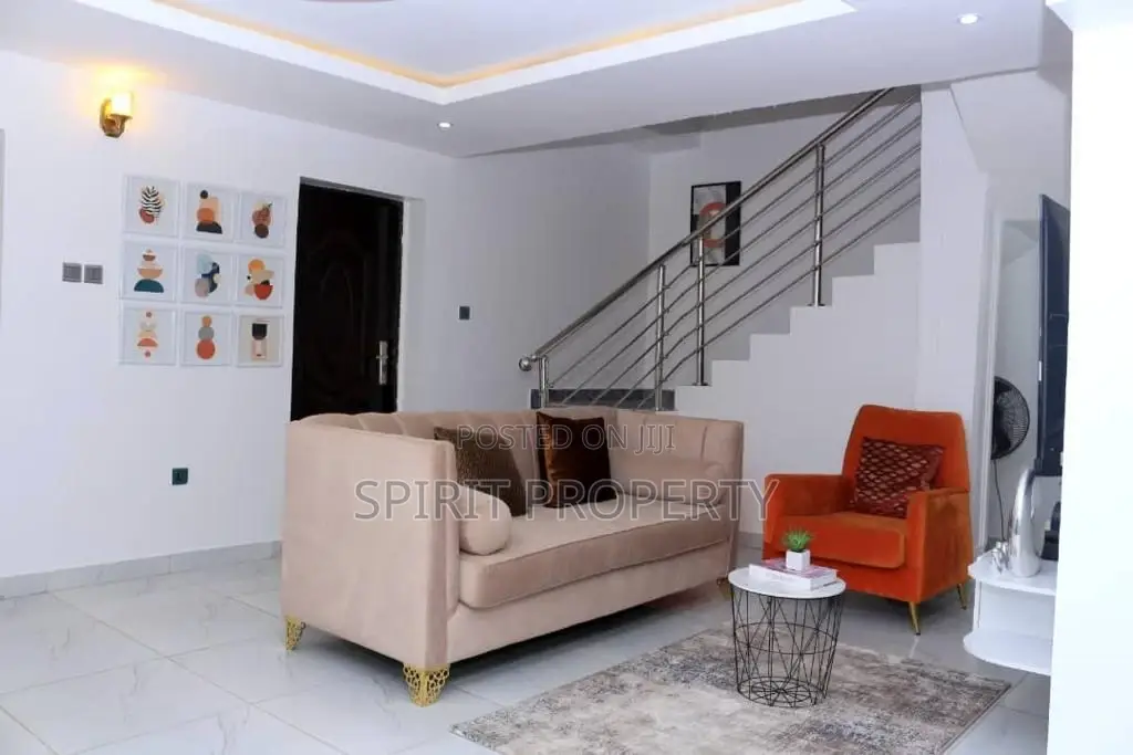 Furnished 3bdrm Apartment in Ogudu Gra for rent