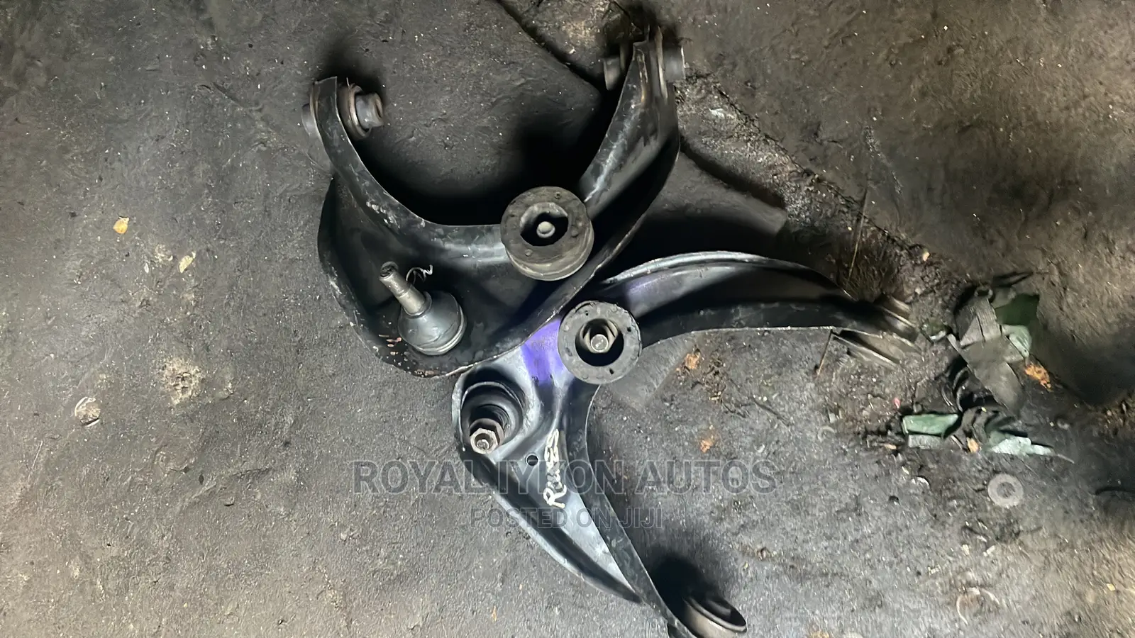 Upper Arms Mazda 6
