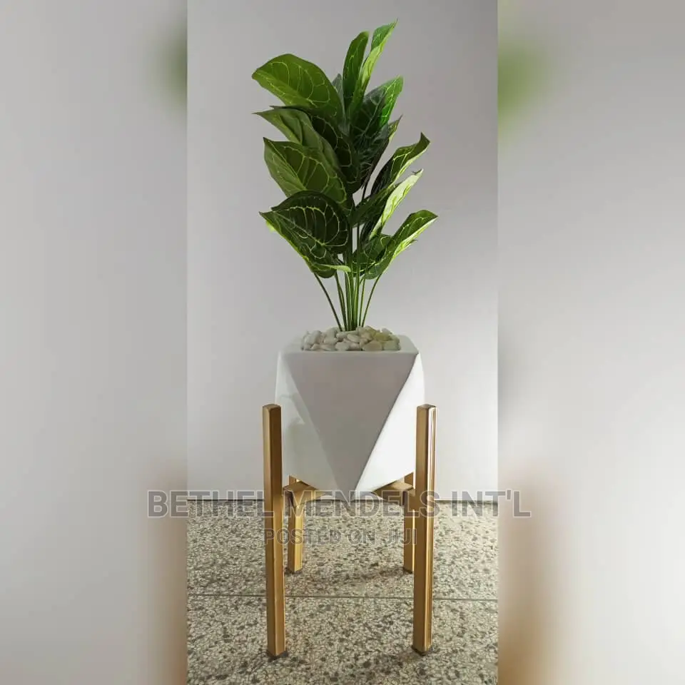 25cm Fiberglass Flower Pots Potted With Artificial Plants