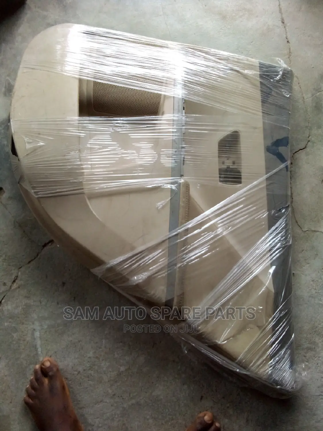 Toyota Venza Door Mat Back Left 2015 Model