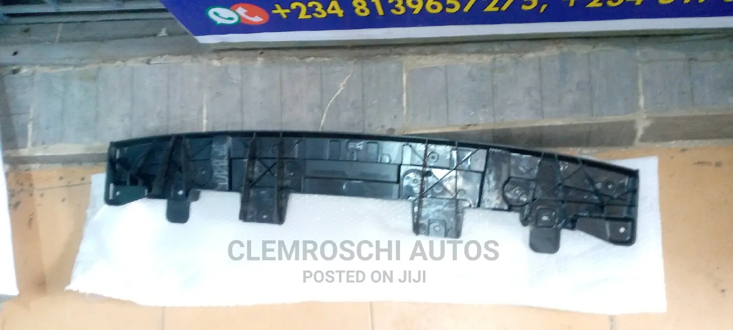 High Quality Certified Radiator Top Cover Ford Expedition