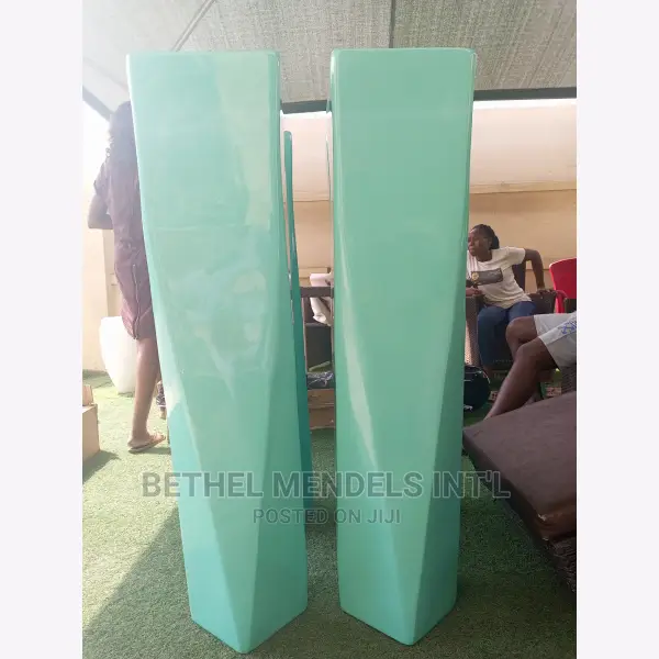 Bulk Sales of Fiberglass Flower Pots/Vases/Planters