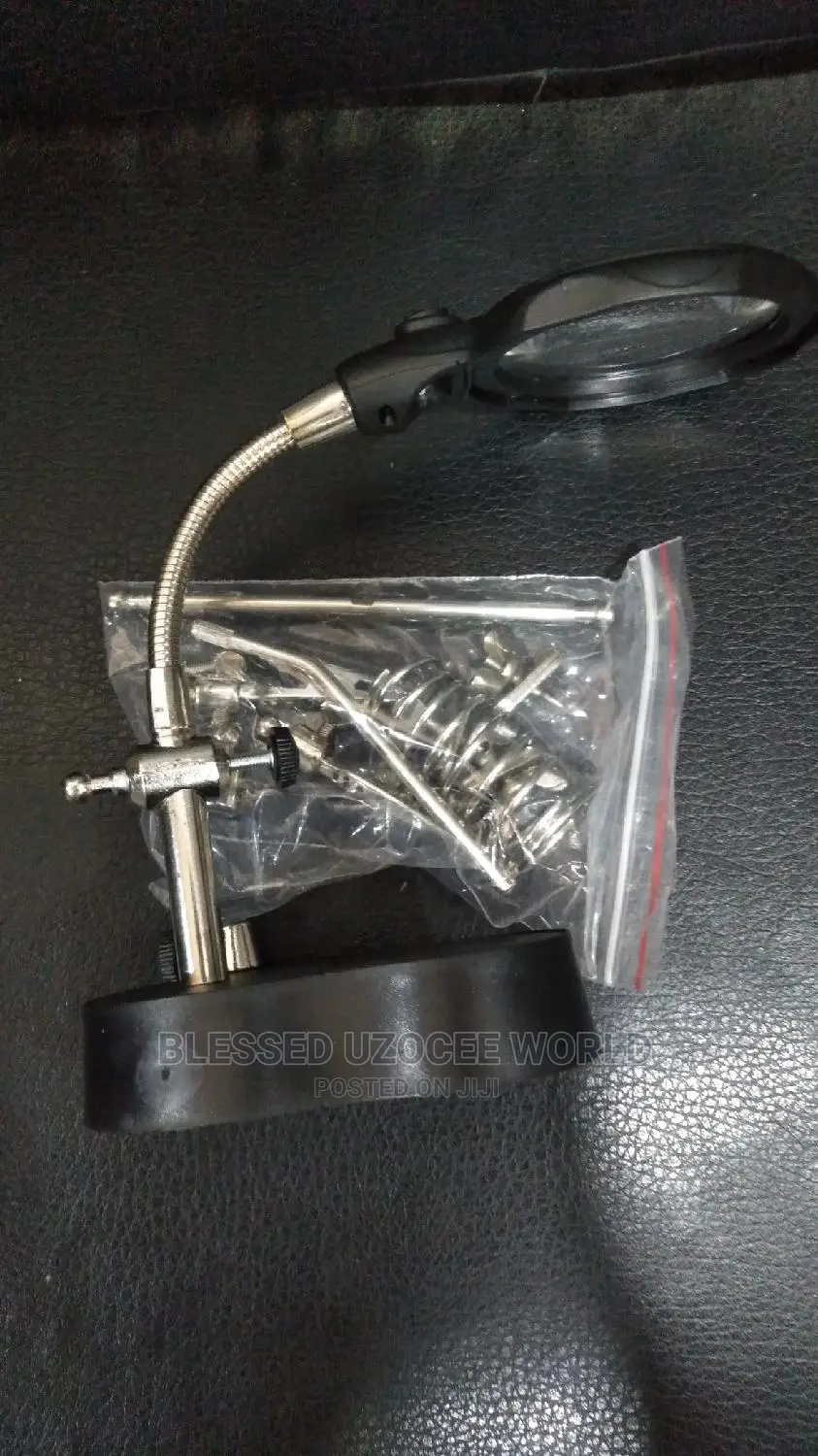 Portab Helping Hand Led Light Maginfier+Solderingstand Glass
