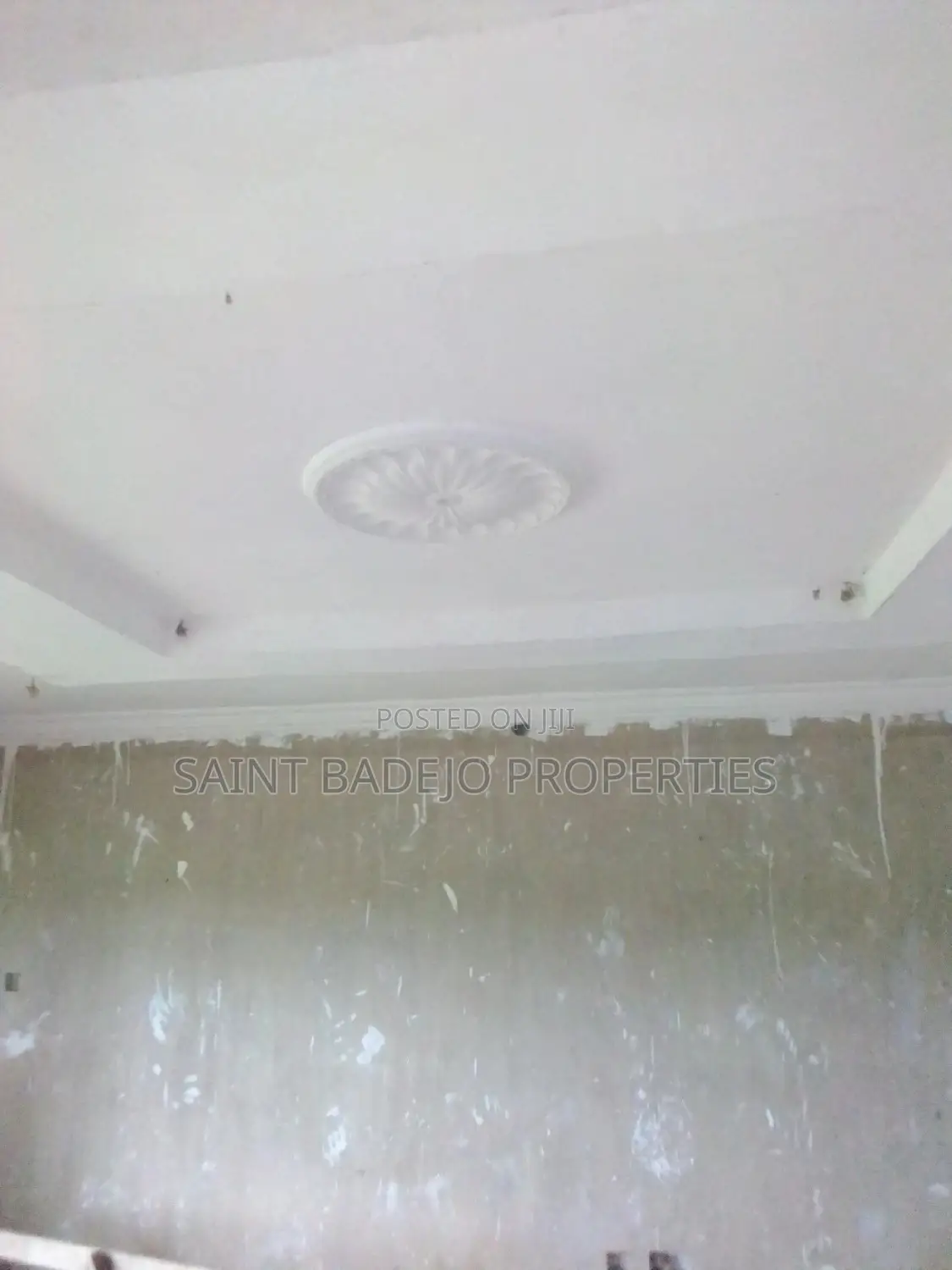 4bdrm Block Of Flats In Glo Side Estate, Gberigbe For Sale