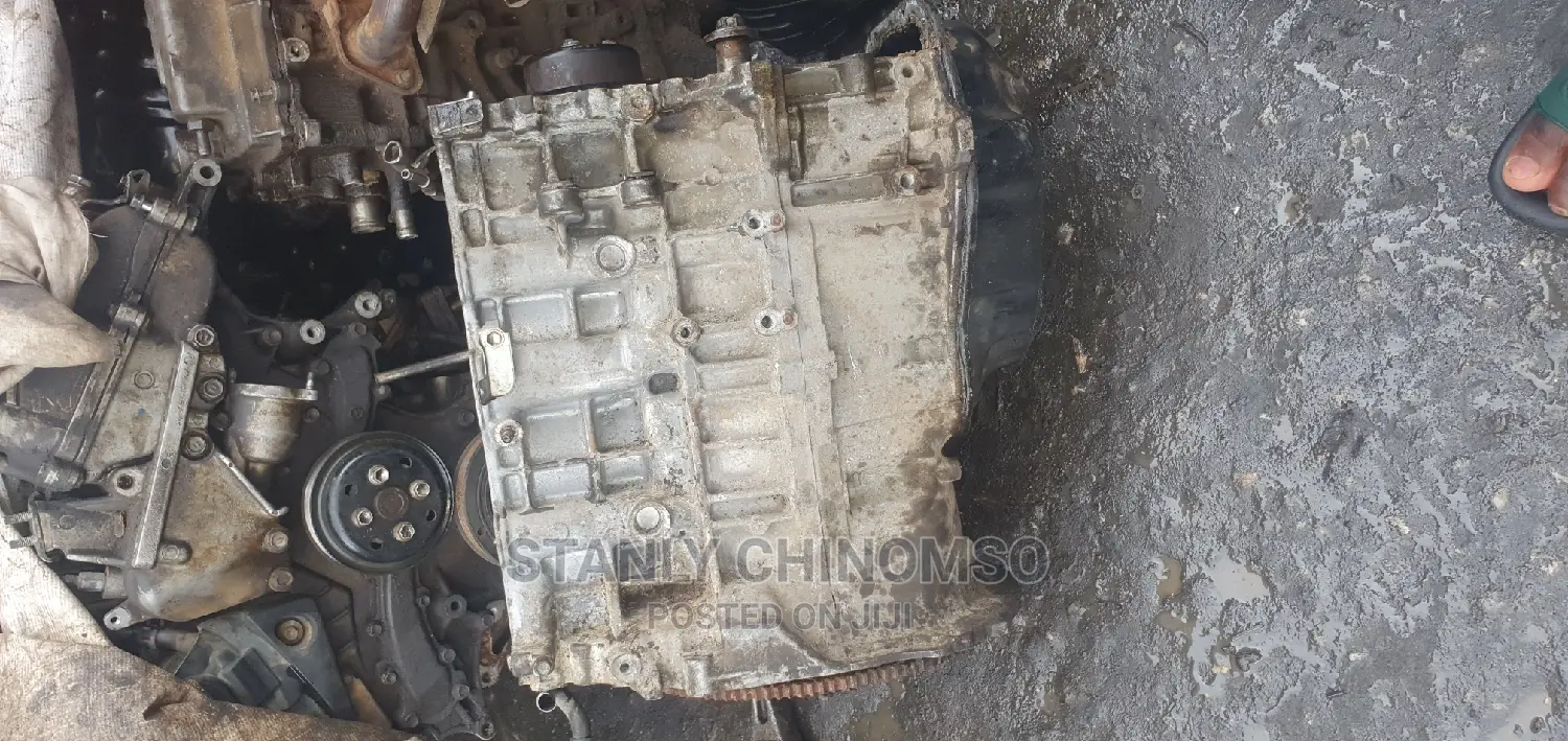 Half Engine for Toyota Camry 2.4 2.7 Model 2az