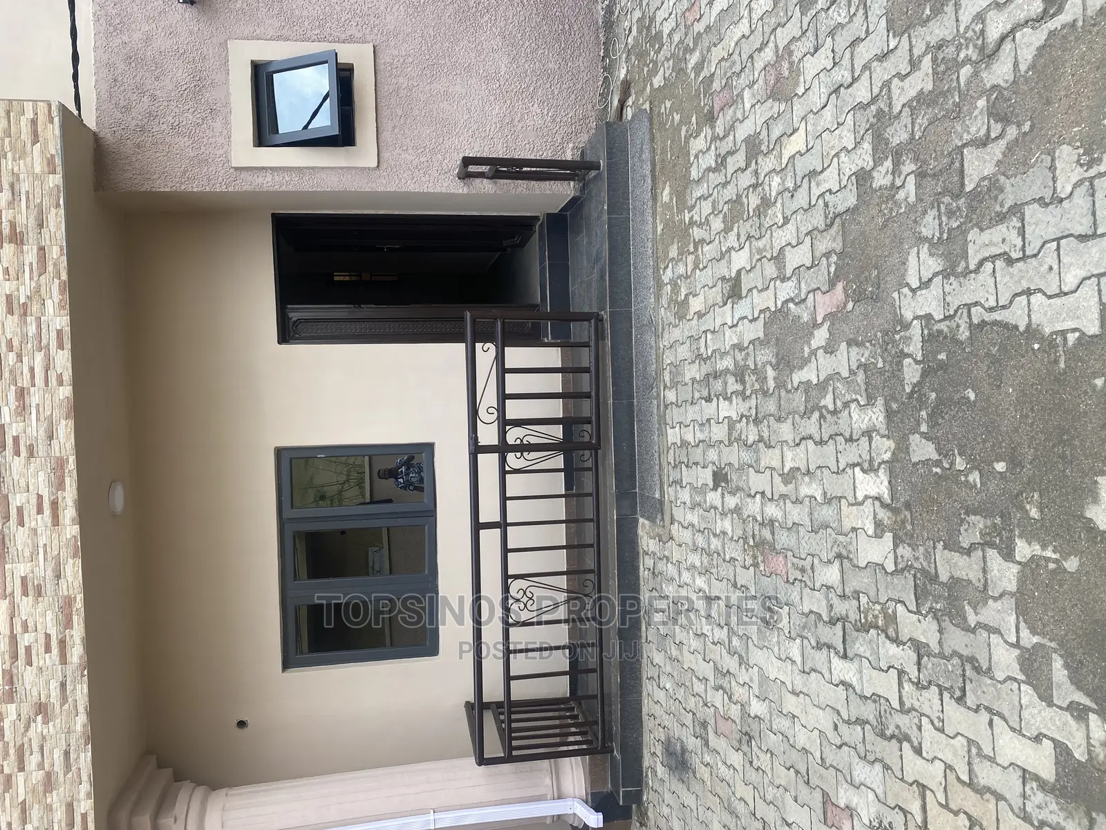 1bdrm Block of Flats in Dawaki for rent