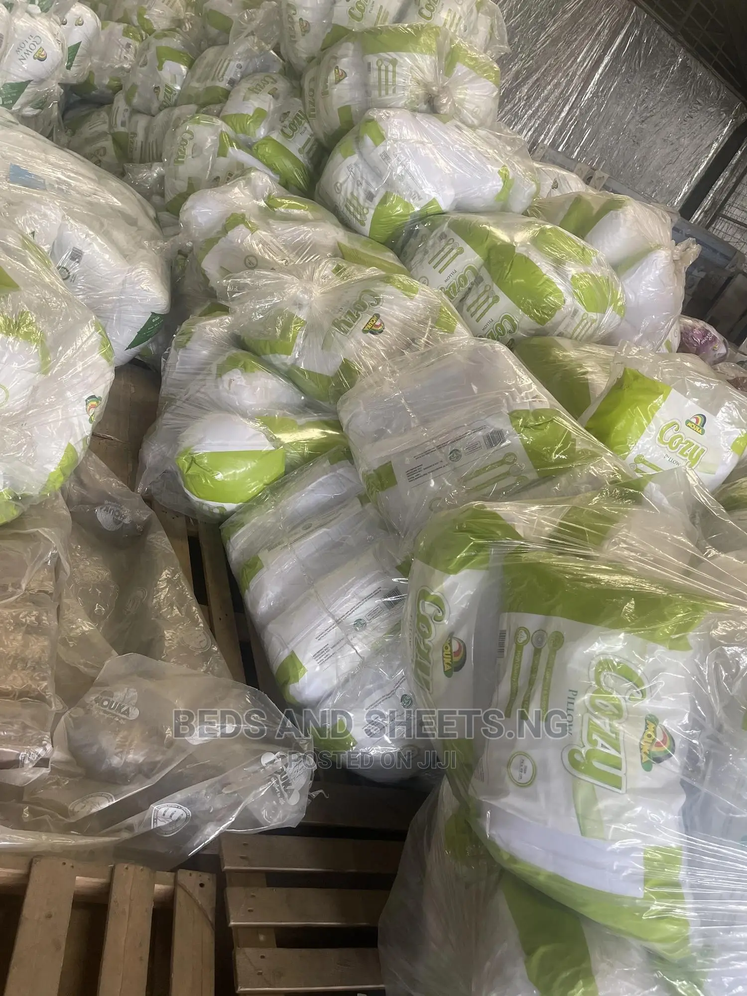 Mouka Cozy Fibre Pillow