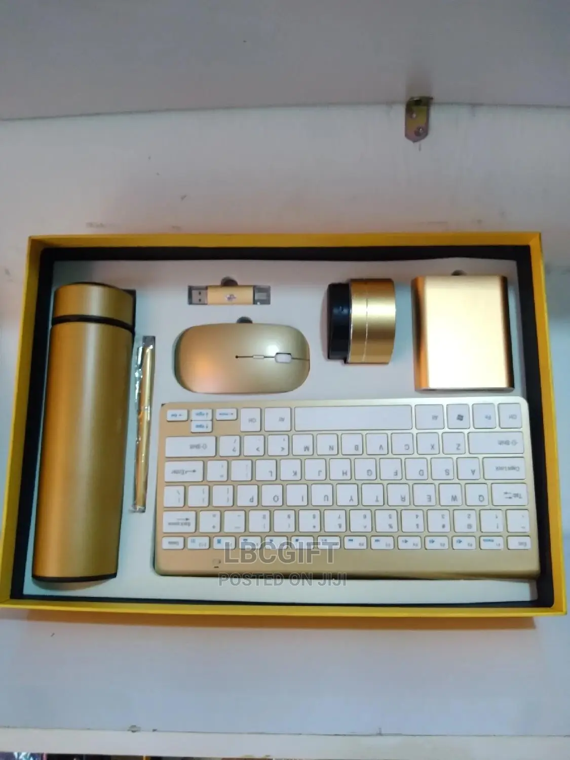 7 in 1 Corporate Set With Wireless Keyboard(Wholesales Only)