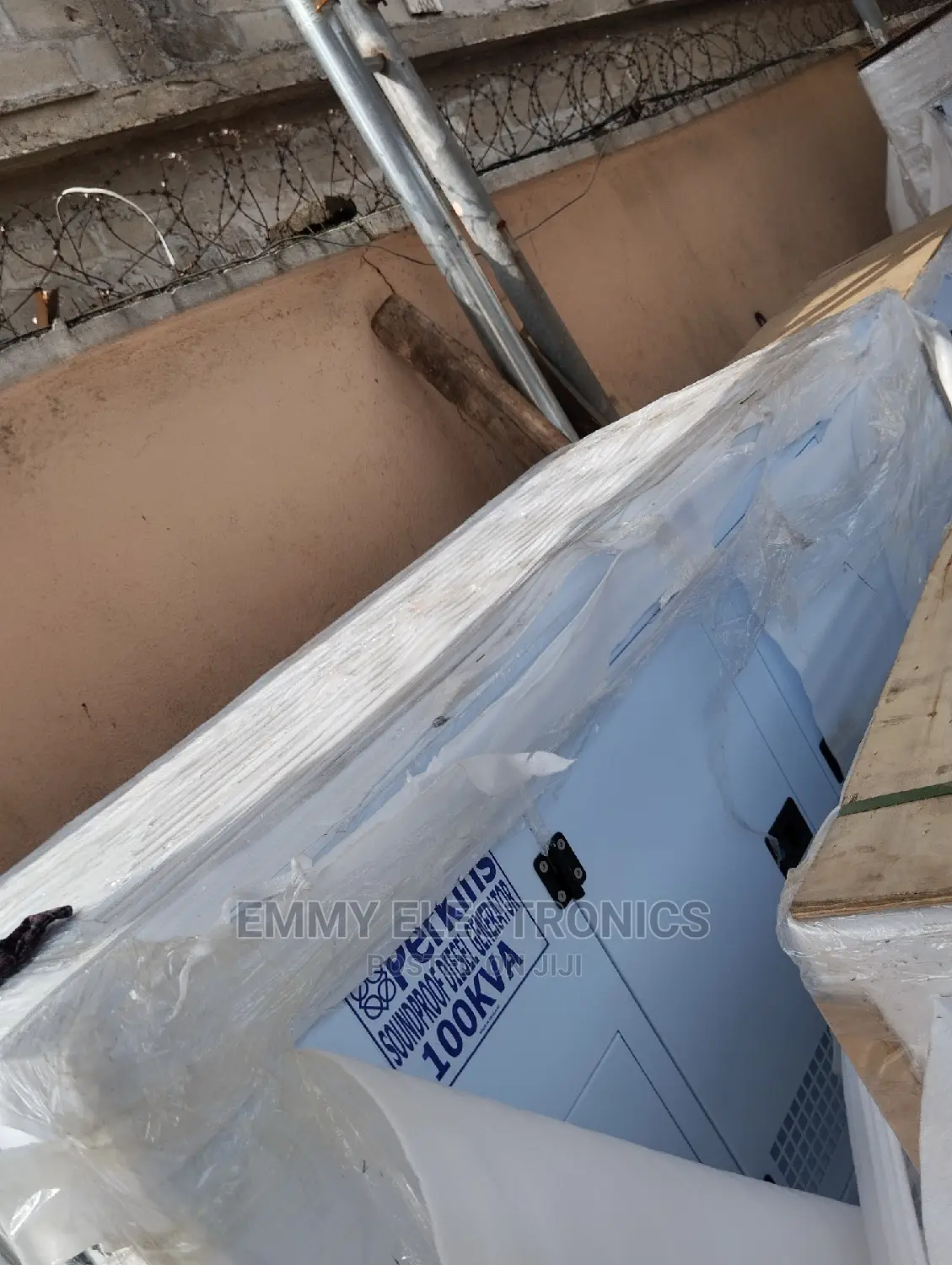 100kva Perkins Diesel Soundproof Generator 100%
