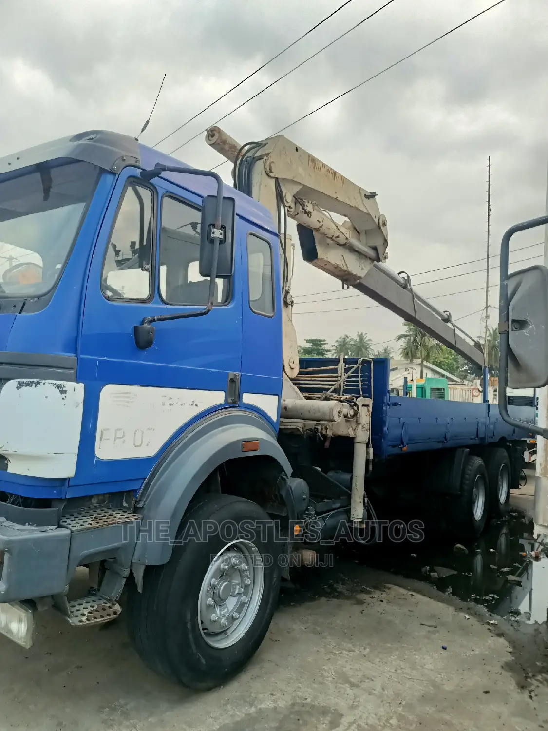Mercedes Hiab 12 Tonnes 10 Tyres