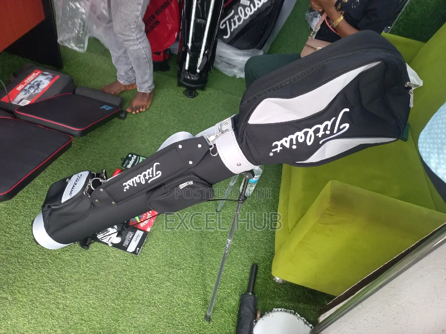 Titleist Pencil Golf Bag Black And White