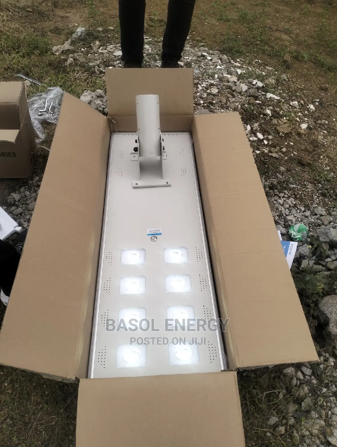 All-in-one Solar Street Light With Complete Installation
