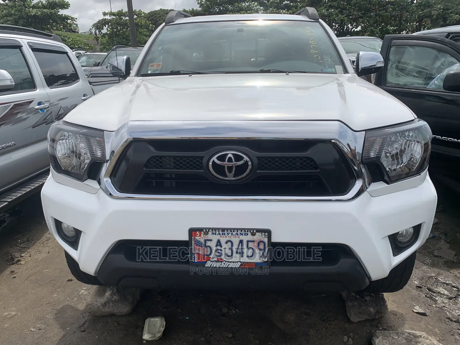 Toyota Tacoma 2015 White