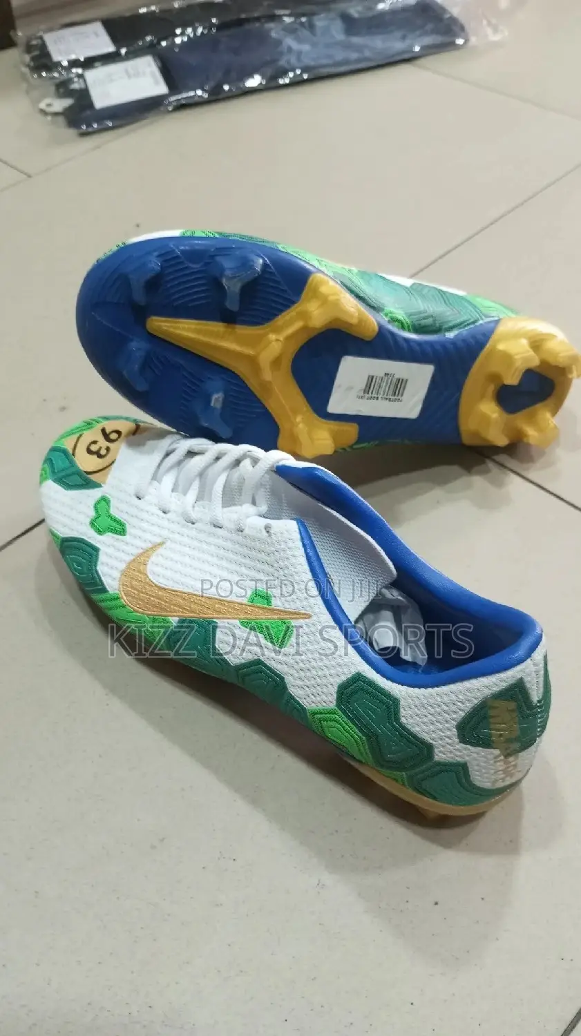 Nike Children Football Boots From Size 36 to 39