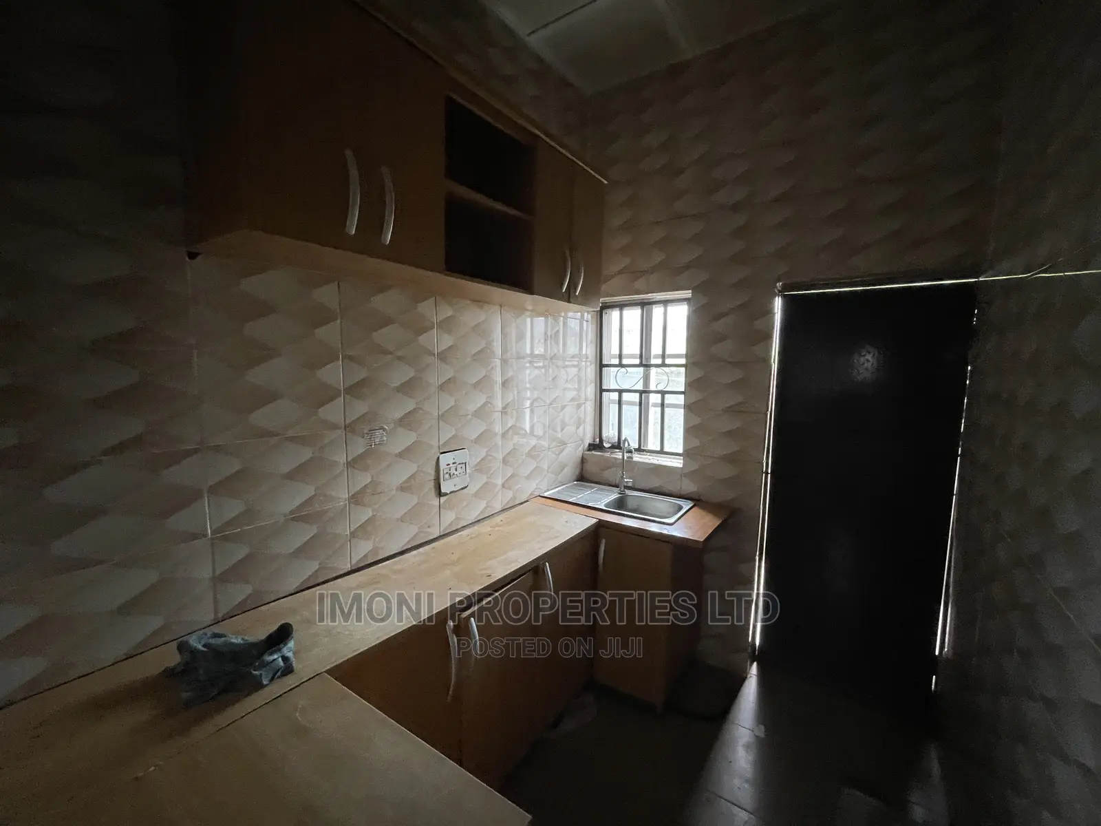 1bdrm Room & Parlour in Ushafa, Bwari for rent