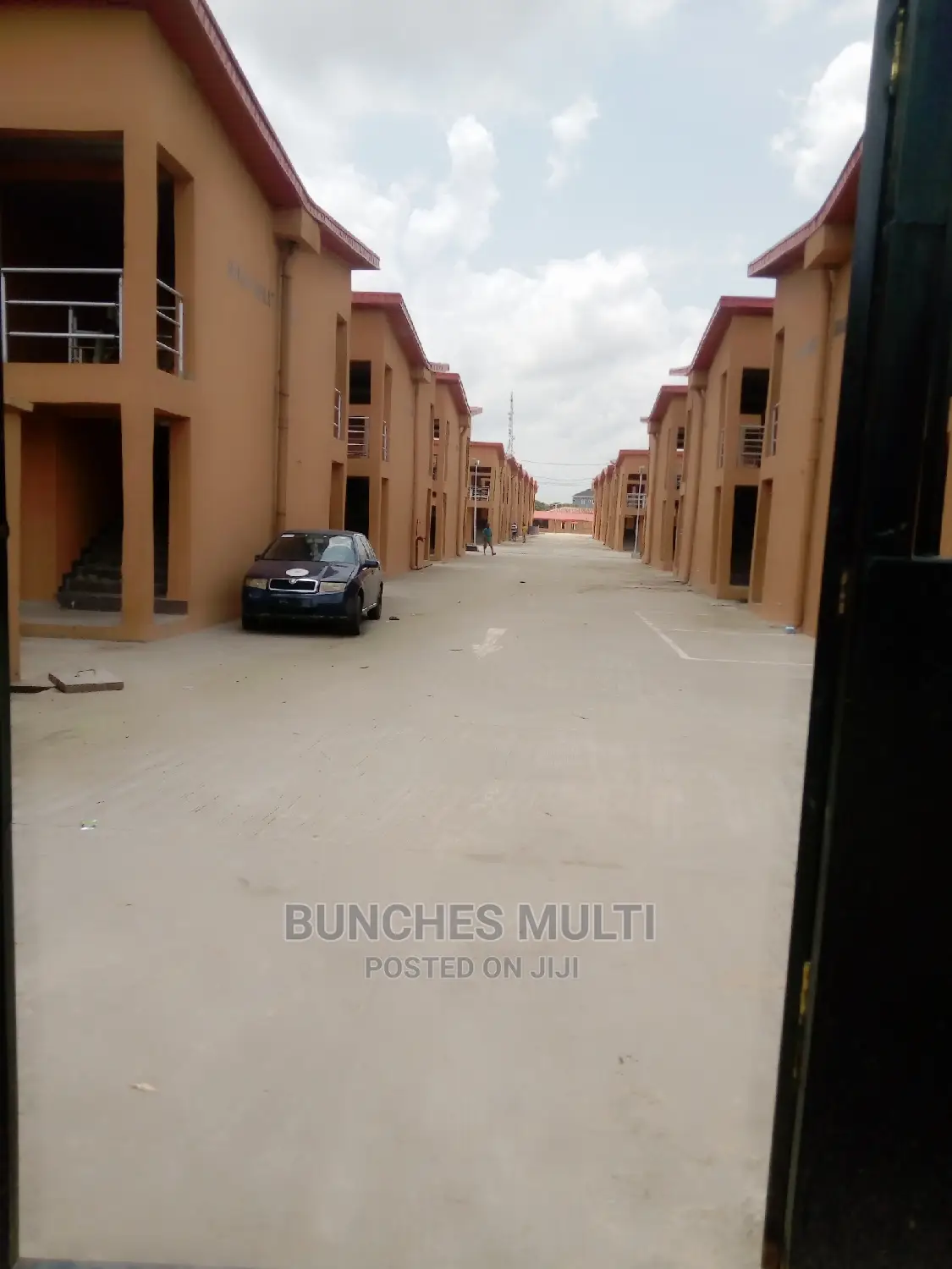 International Market Shops for Sales in Ketu