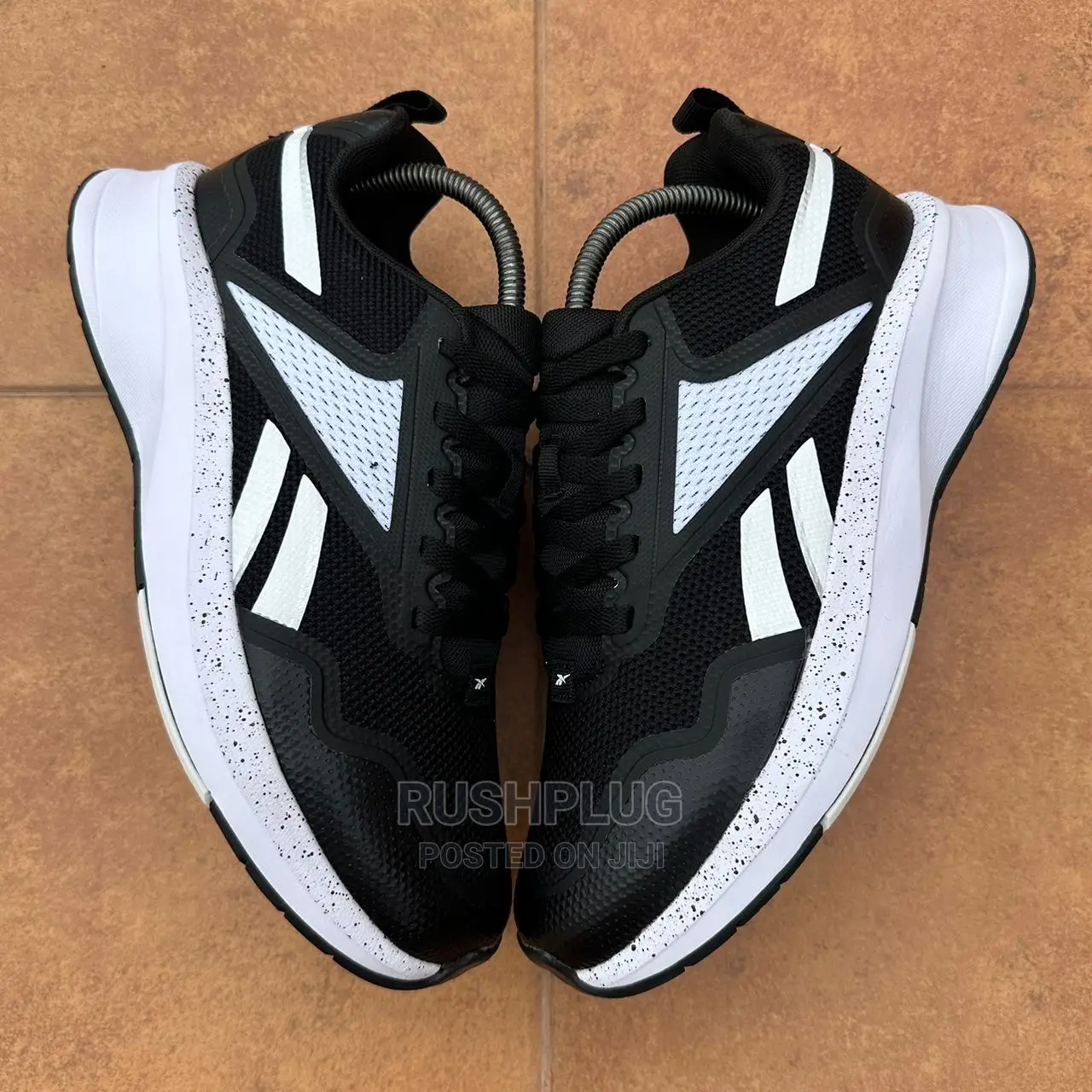Reebok Fusi Run Lite “Black/White”Sneakers