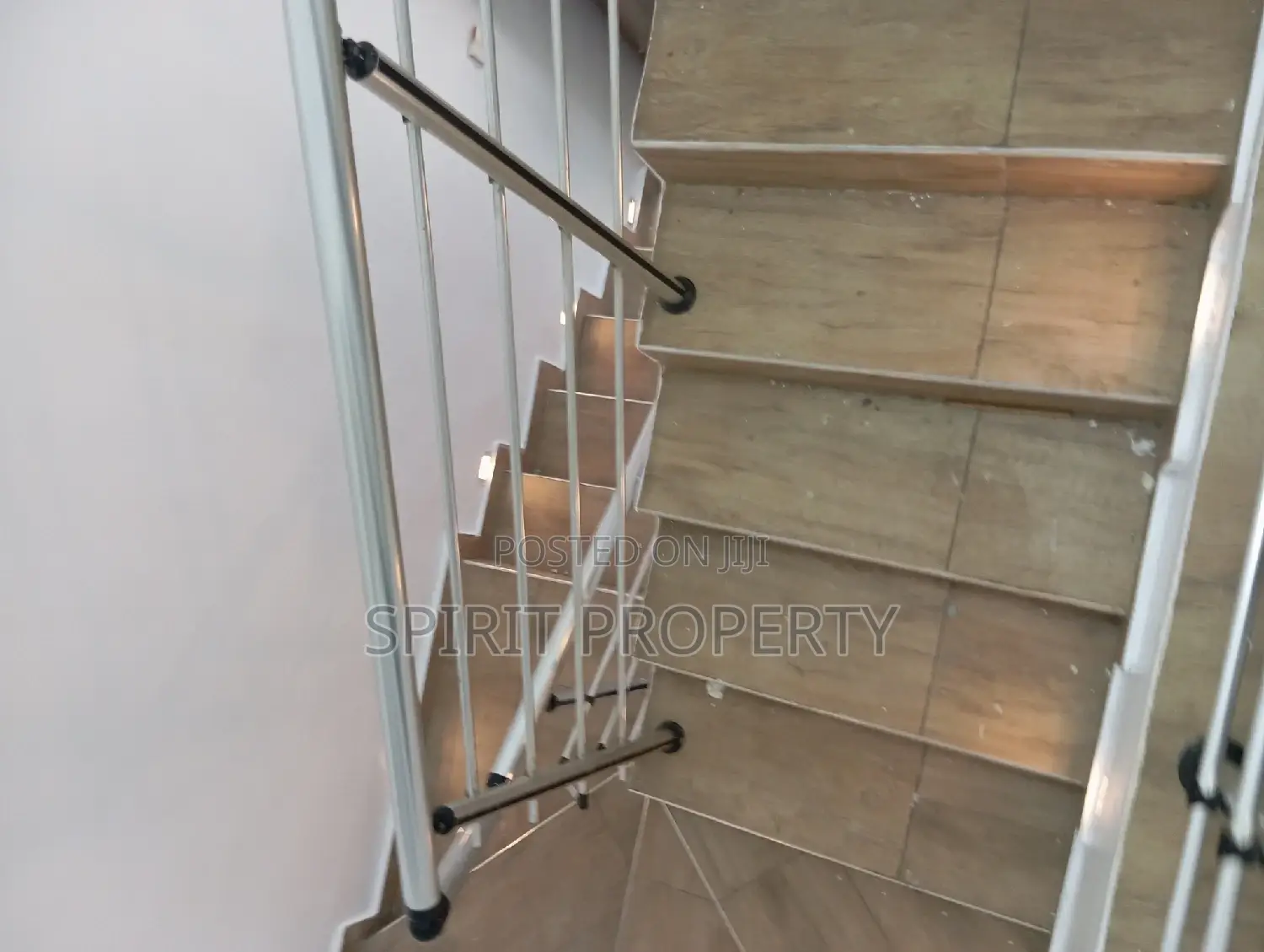 4bdrm Apartment in Ogudu for rent