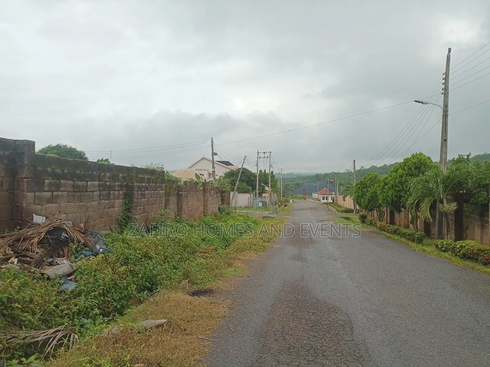 Fenced Prime 2500m2 Piece of Land at Main Alalubosa Gra