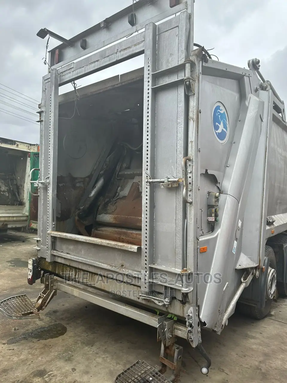 Waste Compactor 8 Tyres